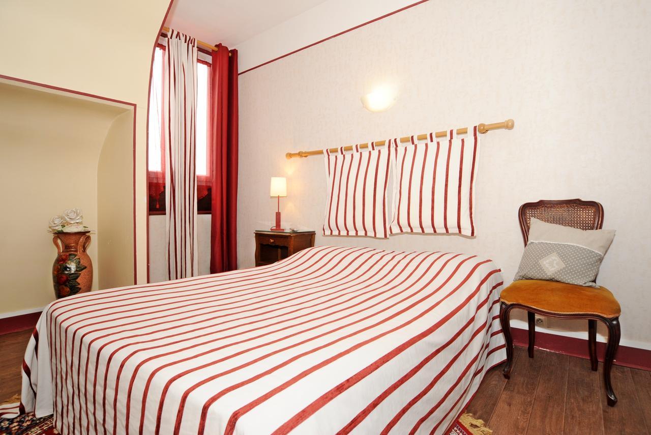 Hostellerie Du Grand Sully Ngoại thất bức ảnh
