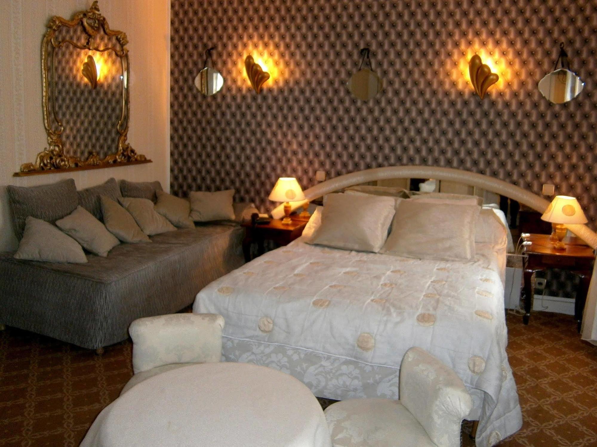 Hostellerie Du Grand Sully Ngoại thất bức ảnh