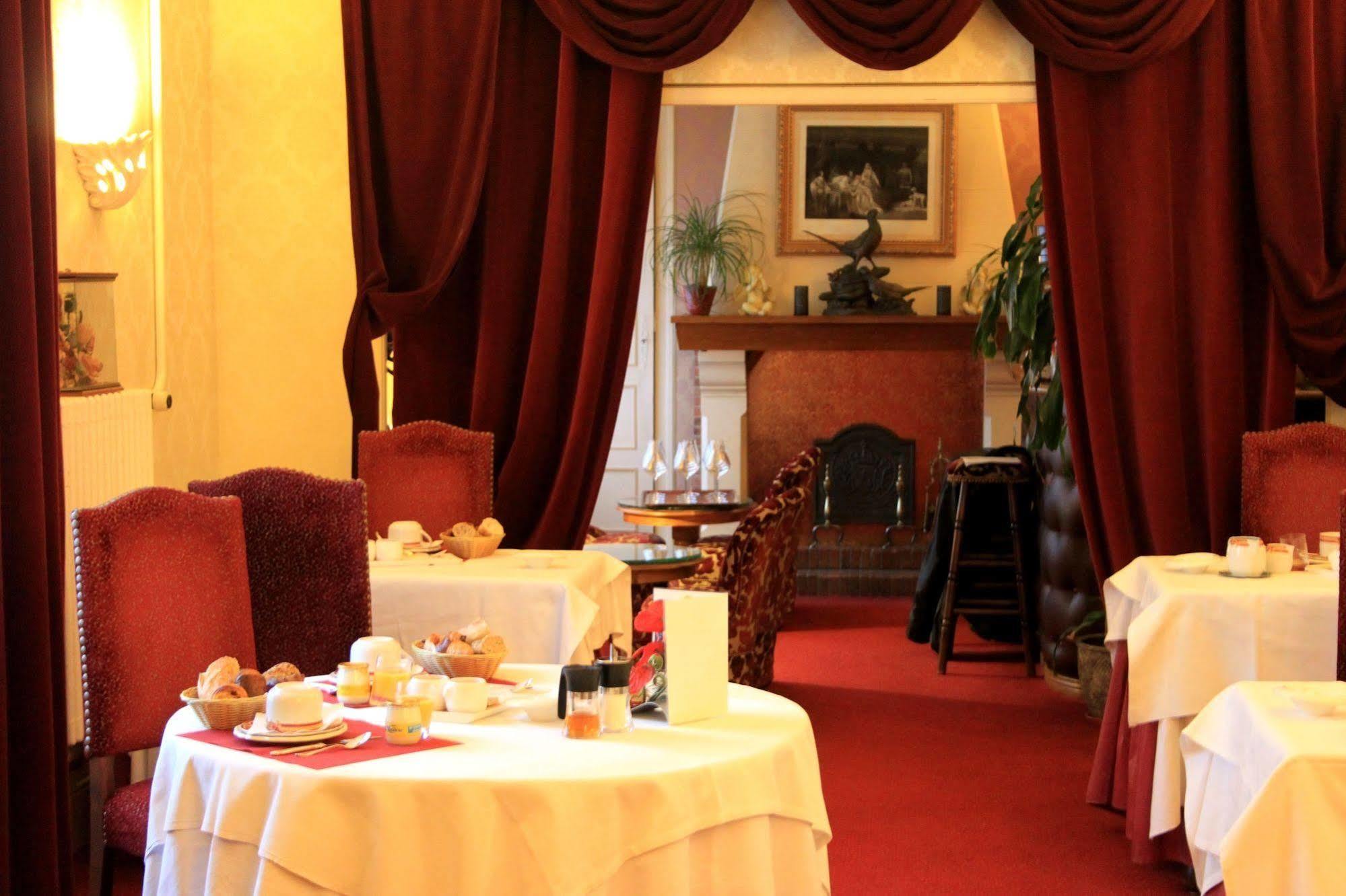Hostellerie Du Grand Sully Ngoại thất bức ảnh