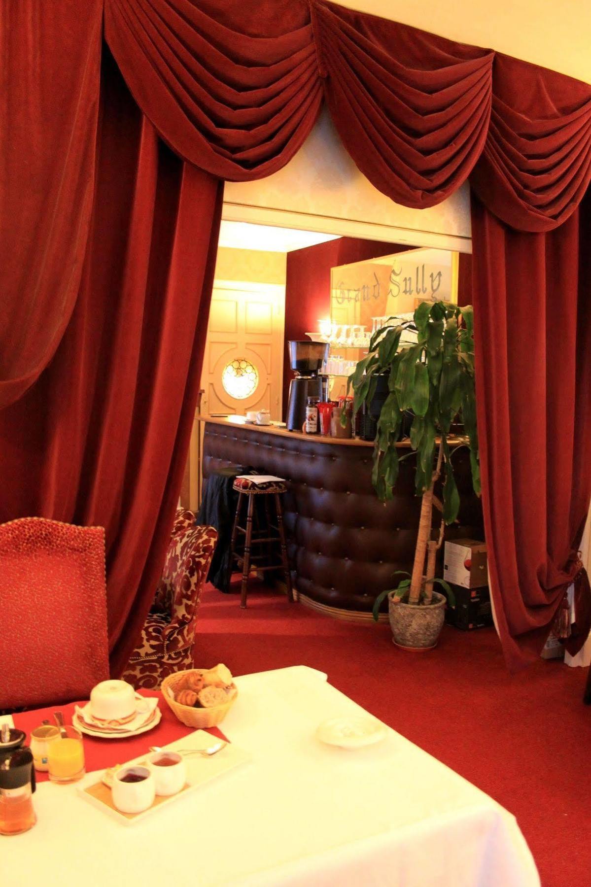 Hostellerie Du Grand Sully Ngoại thất bức ảnh